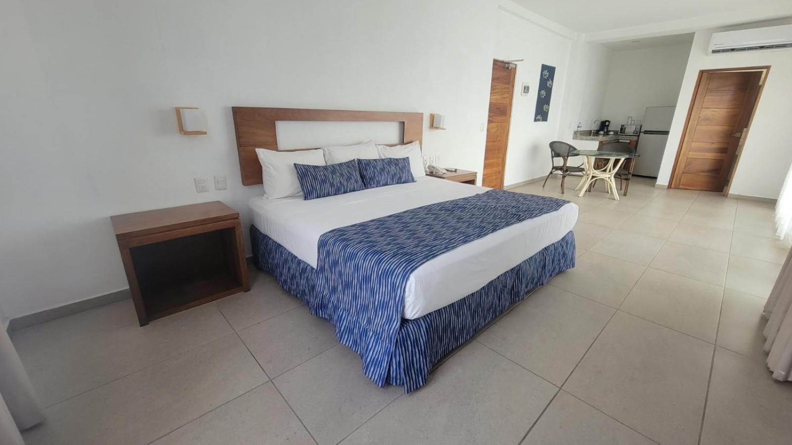 Casablanca Resort Rincon de Guayabitos Exteriör bild